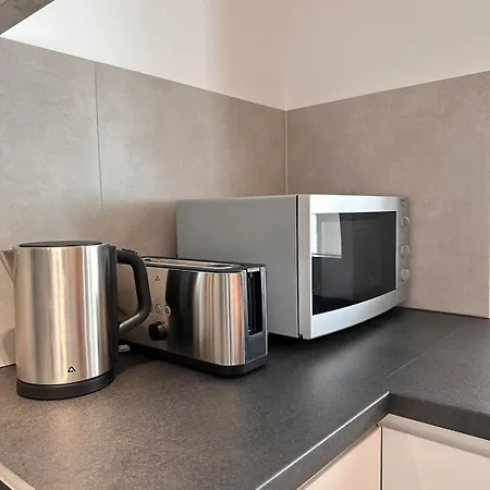 Stylish Oasis Near Frankfurt With Sauna And Sunny Garden, 2 Bedrooms Bickenbach (Hessen)