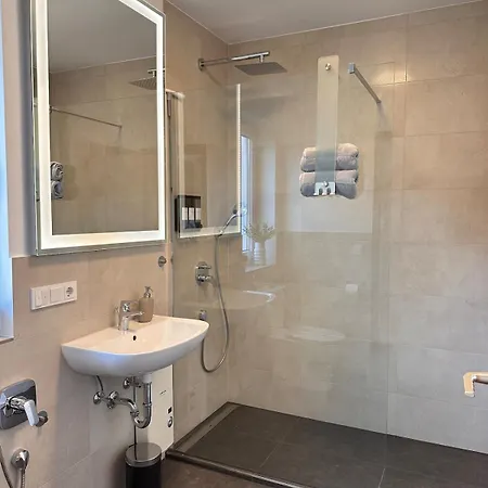Appartamento Stylish Oasis Near Frankfurt With Sauna And Sunny Garden, 2 Bedrooms *