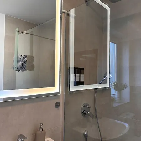 Stylish Oasis Near Frankfurt With Sauna And Sunny Garden, 2 Bedrooms Appartamento *